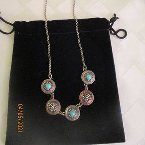 TURQUOISE STONE TRICOLOR METAL NECKLACE 16"